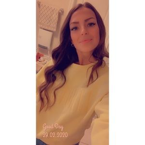 Meet your Posher, Caroline